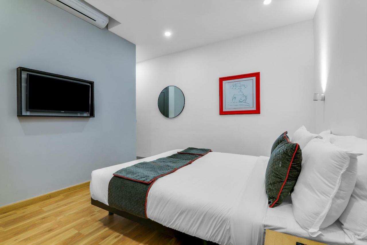 Oyo Townhouse 87 Spartan Nagar Madras Buitenkant foto