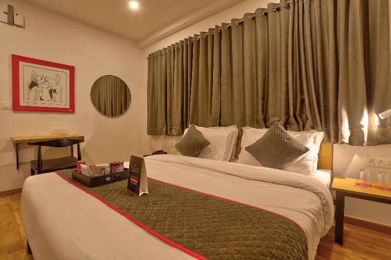 Oyo Townhouse 87 Spartan Nagar Madras Buitenkant foto