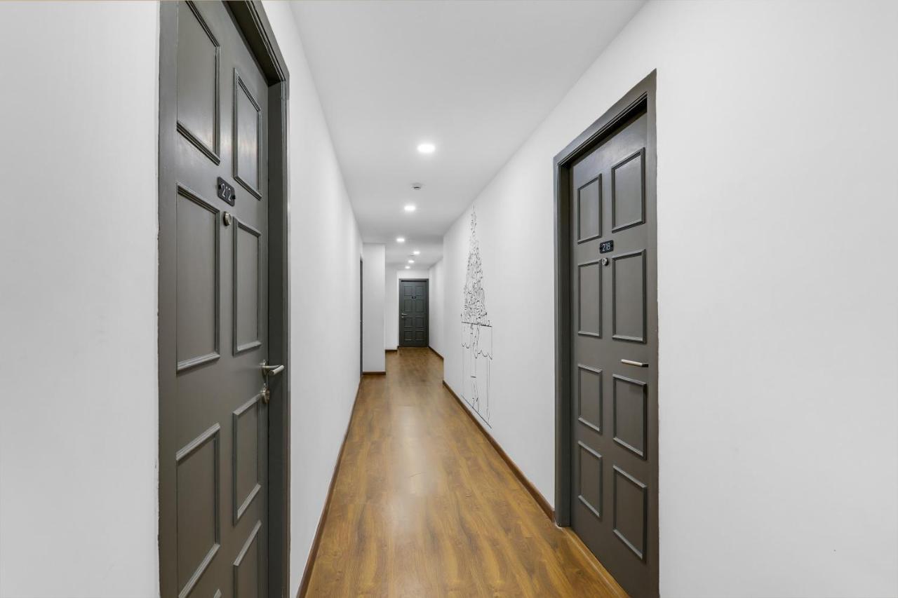 Oyo Townhouse 87 Spartan Nagar Madras Buitenkant foto