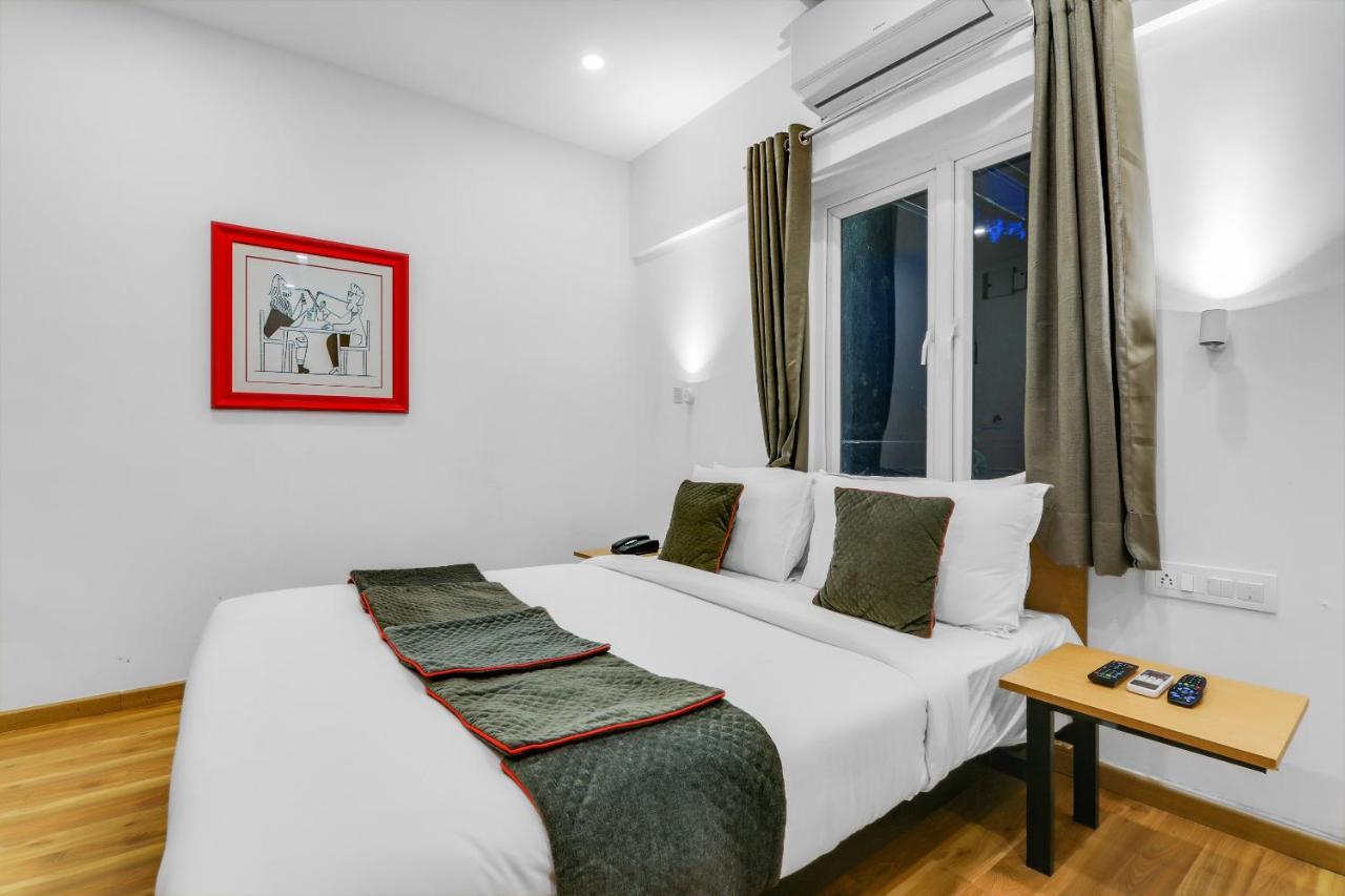 Oyo Townhouse 87 Spartan Nagar Madras Buitenkant foto
