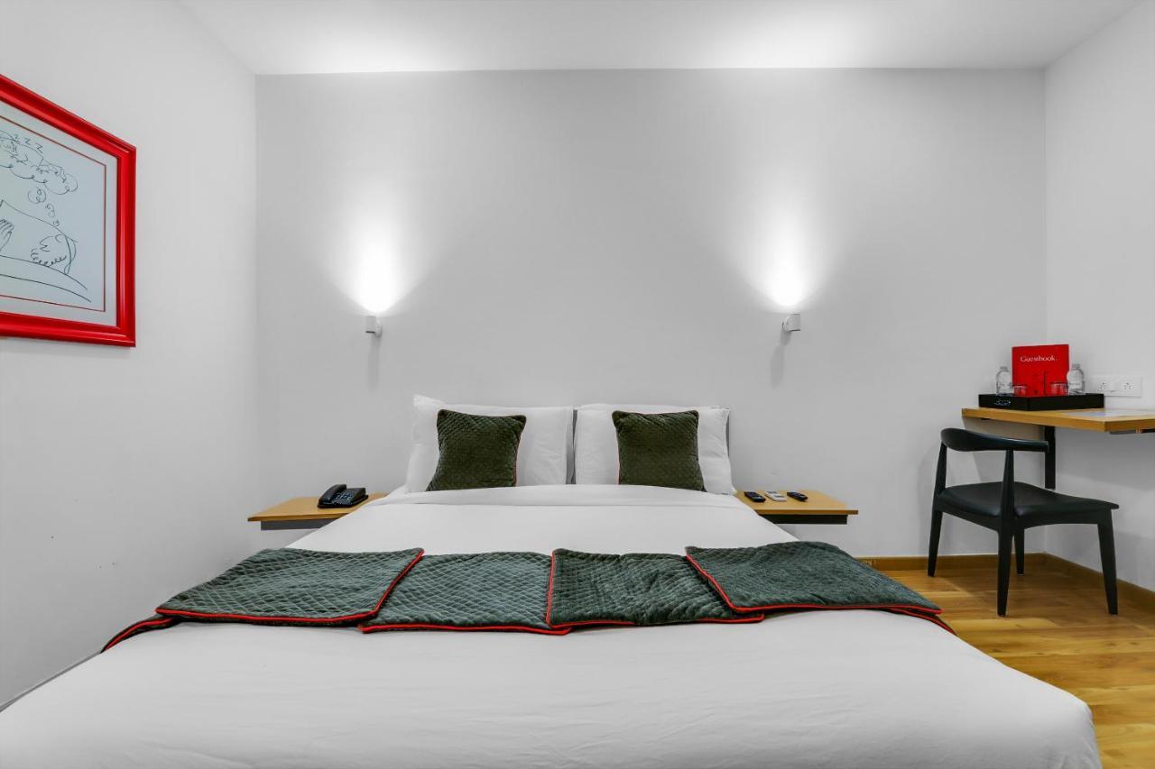 Oyo Townhouse 87 Spartan Nagar Madras Buitenkant foto